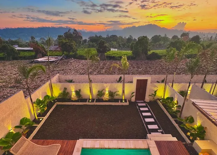 Pinggan Luxury Camp Кемпинг